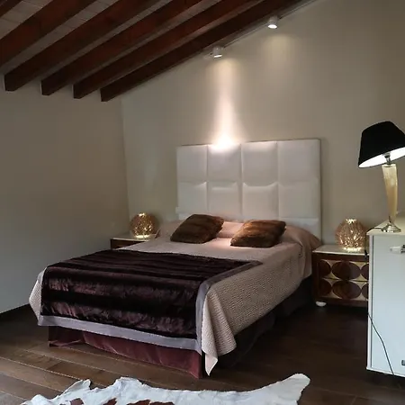 펜션 La Finca Del Monasterio Silió