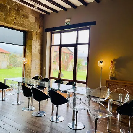La Finca Del Monasterio Silió